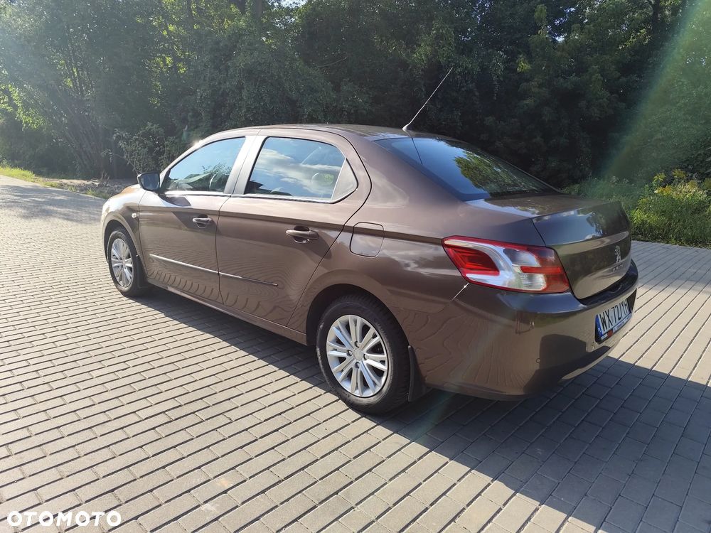 Peugeot 301 1.6 VTi Allure - 4