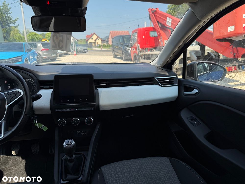Renault Clio - 11