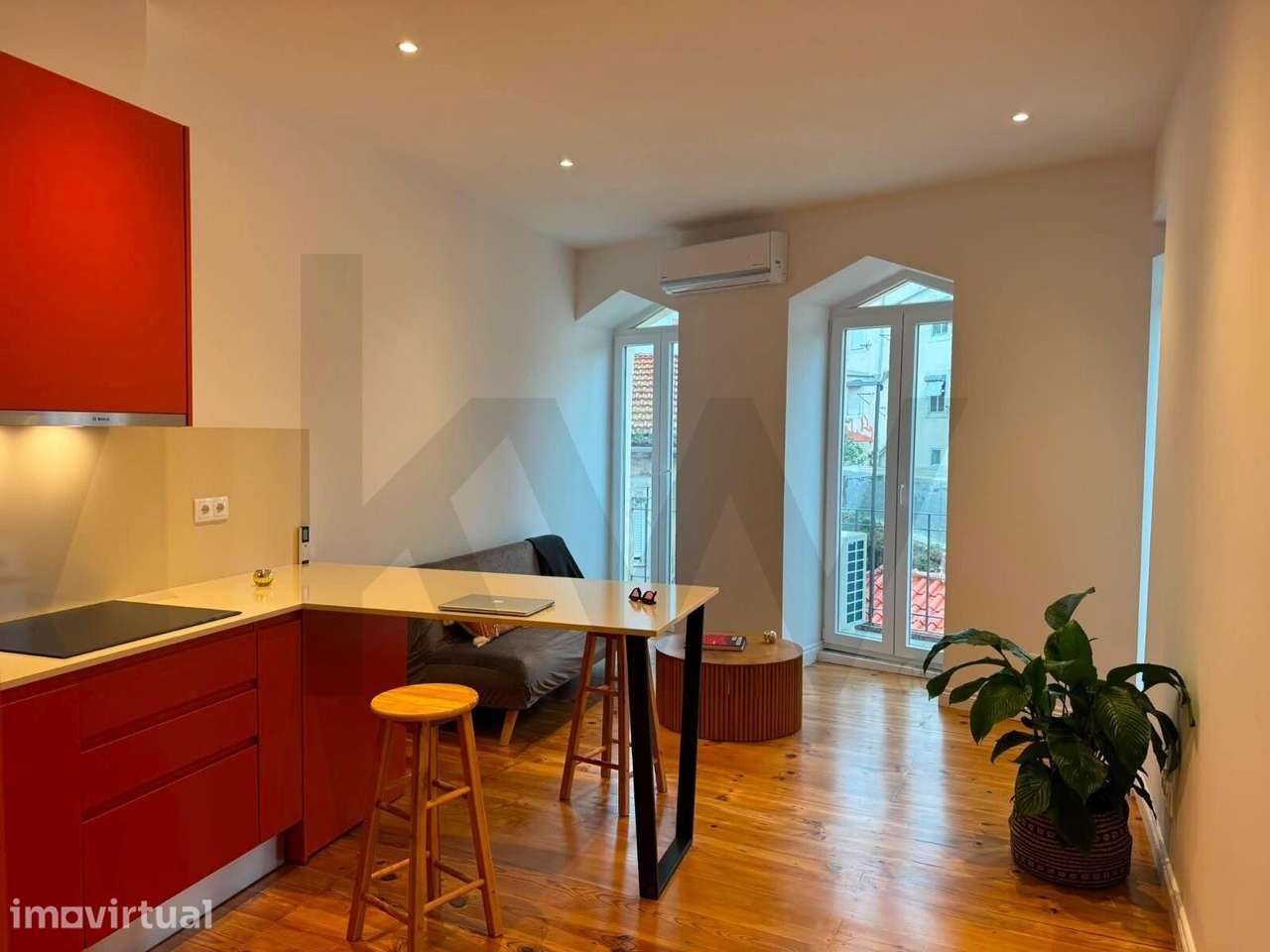 FANTÁSTICO DUPLEX T2 EM ALCÂNTARA | RUA CALMA | 73 M² - Grande imagem: 2/11