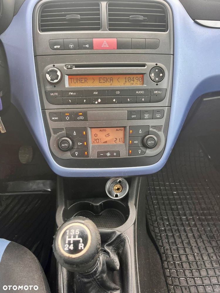 Fiat Grande Punto - 15