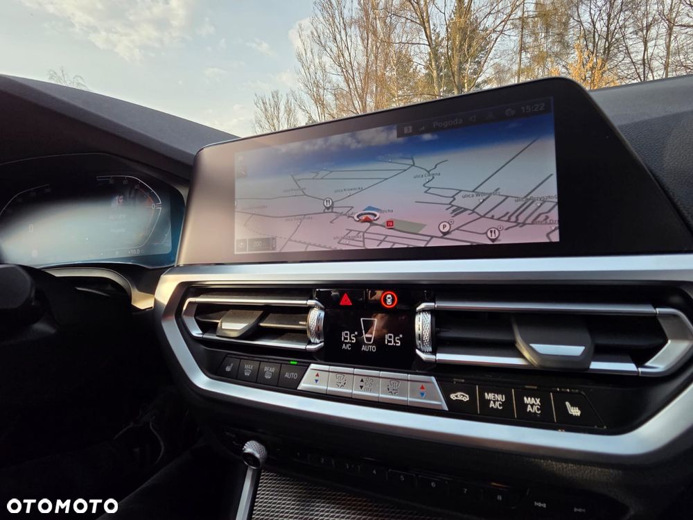 BMW Seria 3 320d xDrive Edition M Sport Shadow - 9