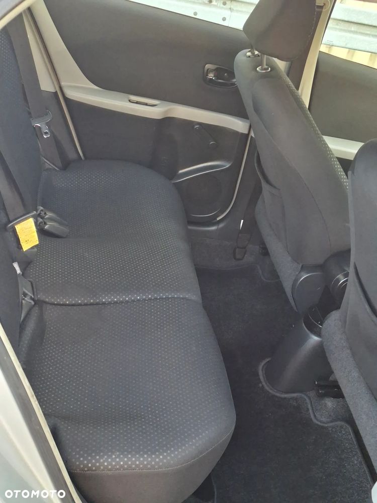 Toyota Yaris - 21