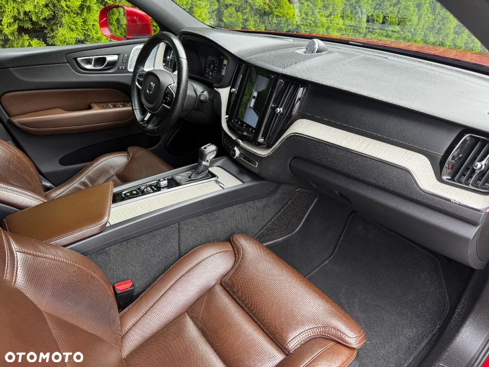 Volvo XC 60 - 21