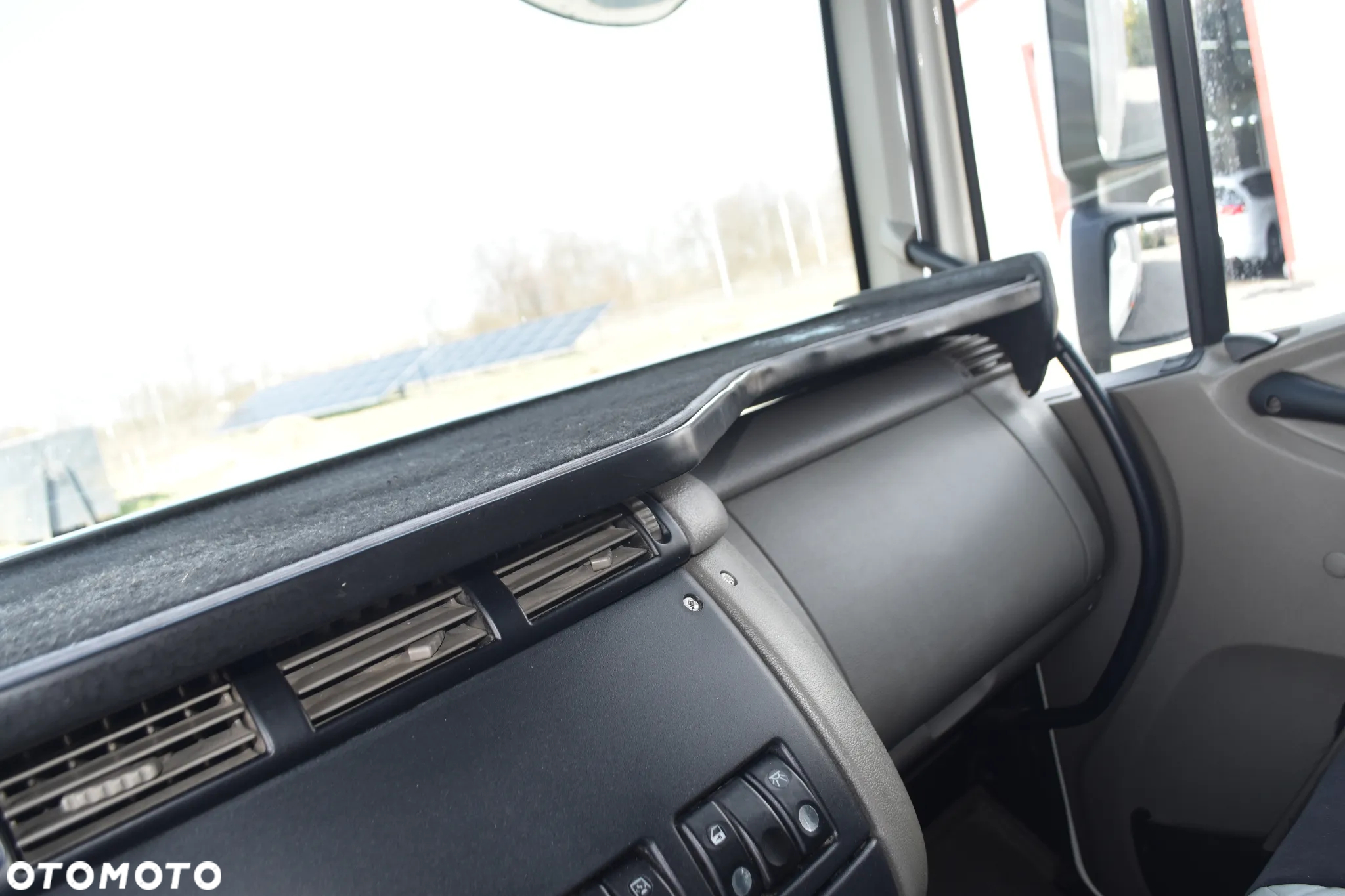 DAF CF 85.360 - 18