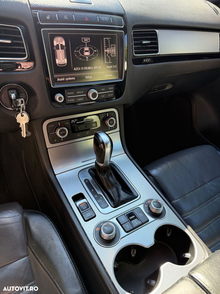 Volkswagen Touareg - 14