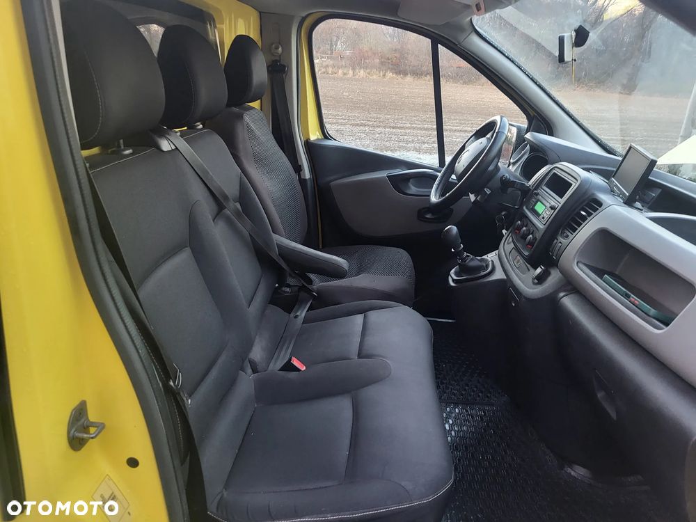 Renault TRAFIC 1.6 dCi 115KM-KLIMA+2xKpl. Opon+KAMERA+6-Biegów+Elektryka+HAK+CD-Zarejestrowany W PL - 22