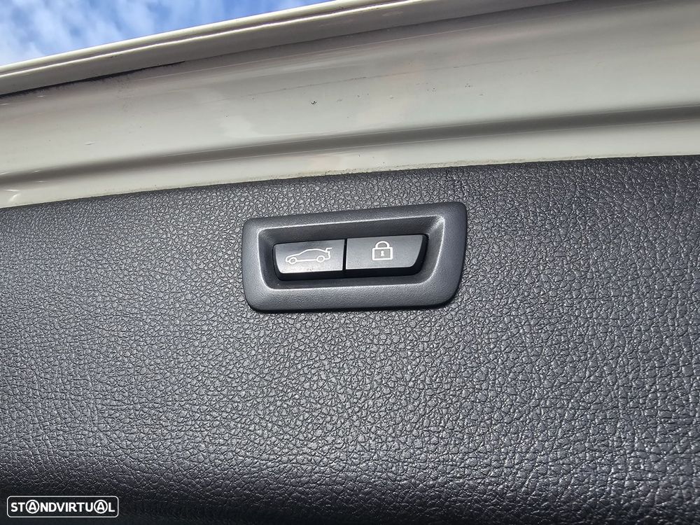 BMW 318 d M Sport - 10