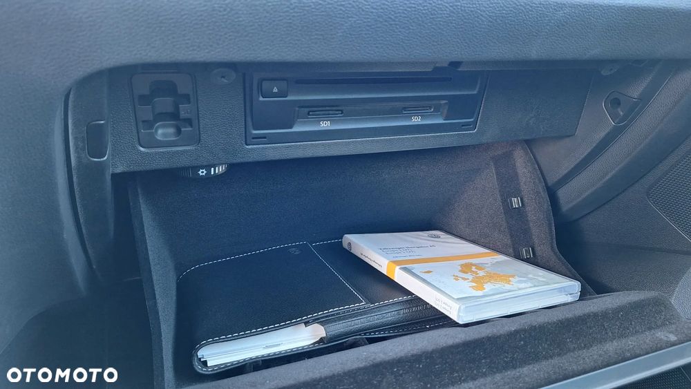 Volkswagen Passat - 39