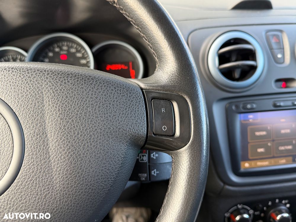 Dacia Lodgy 1.5 dCi Stepway - 18