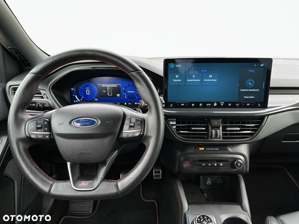 Ford Focus - 17