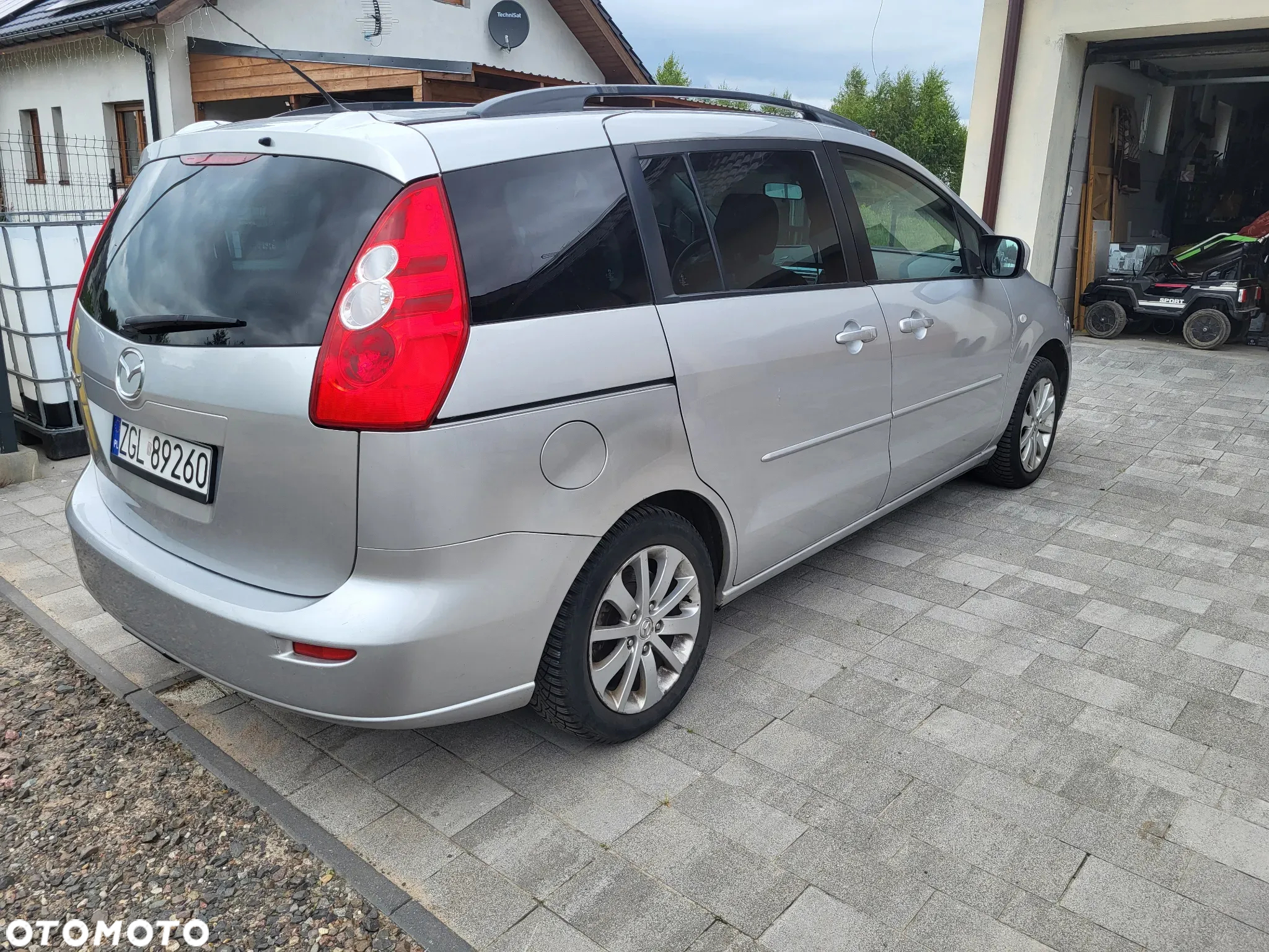 Mazda 5 2.0 Exclusive - 4