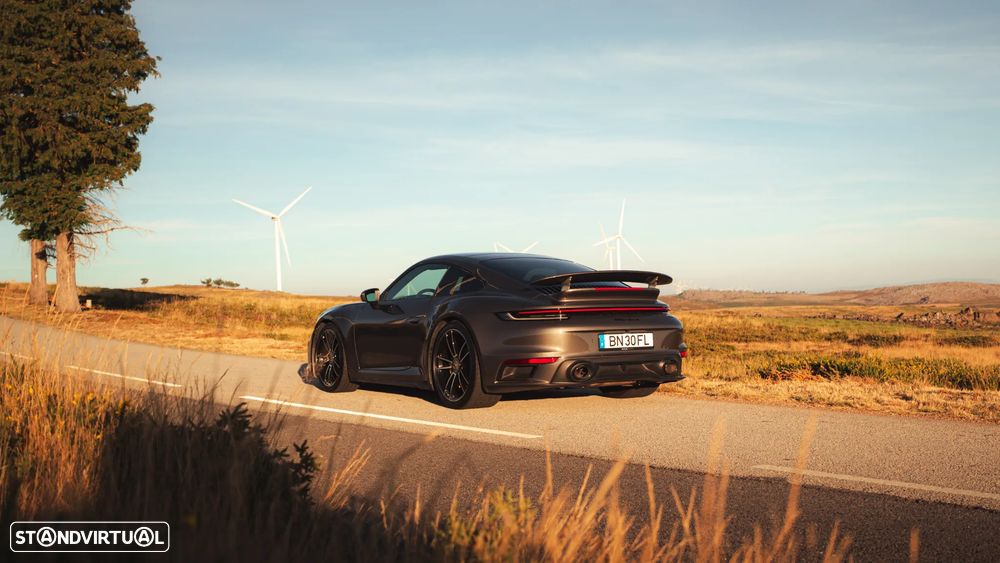 Porsche 911 (992) Turbo S - 3