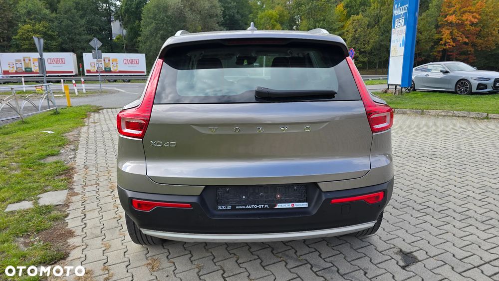 Volvo XC 40 T5 Plug-In Hybrid Momentum Pro - 7