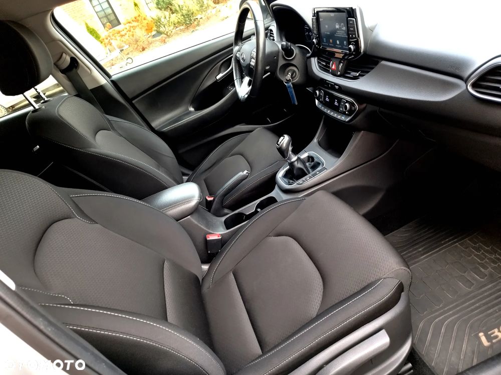 Hyundai i30 1.6 D Comfort - 16
