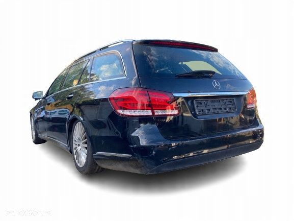 E KLASA W212 PAS PODŁOGA WANNA TYŁ TYLNY KOMBI 5D 197 - 1