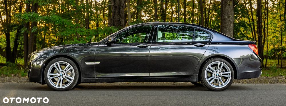 BMW Seria 7 740Li Edition Exclusive - 7