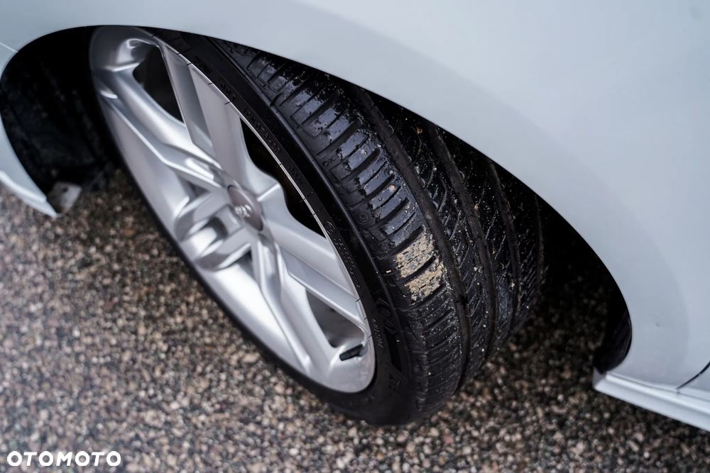 Audi A1 Sportback 1.4 TFSI S tronic S line Sportpaket - 25