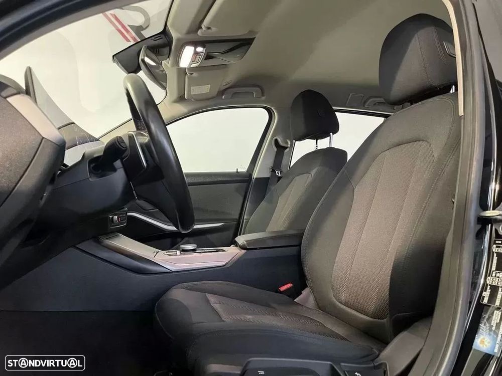 BMW 318 d Auto — fotografia 14