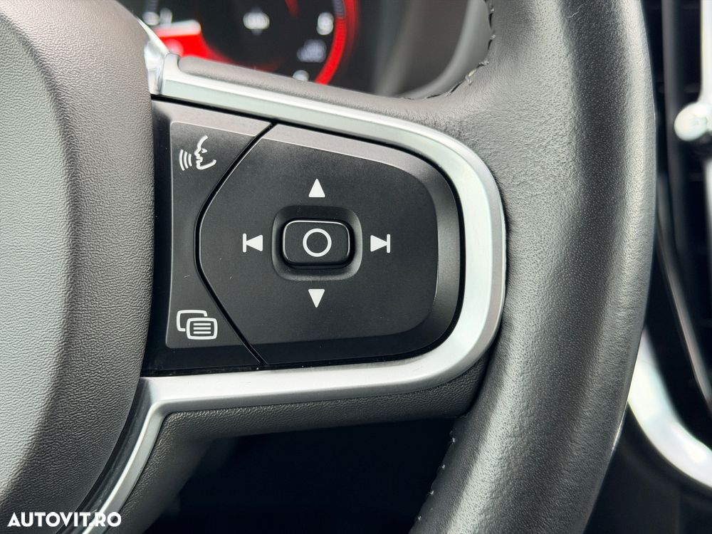 Volvo V60 D3 Momentum Pro - 27