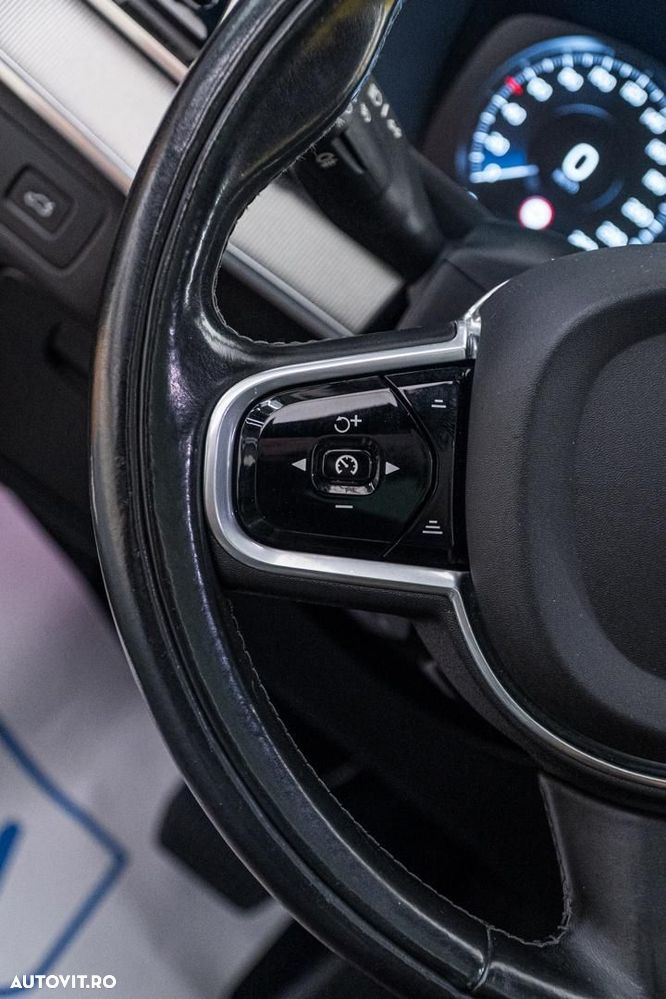 Volvo XC 90 D5 AWD Inscription - 25