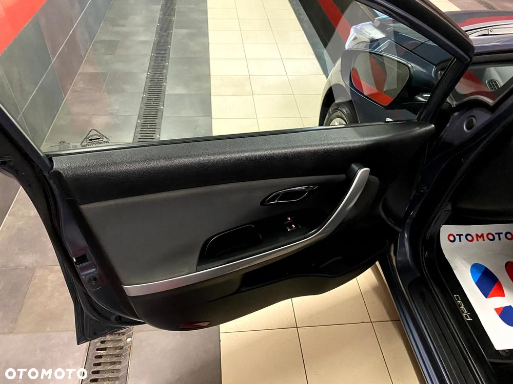 Kia Ceed 1.6 GDI Vision - 13