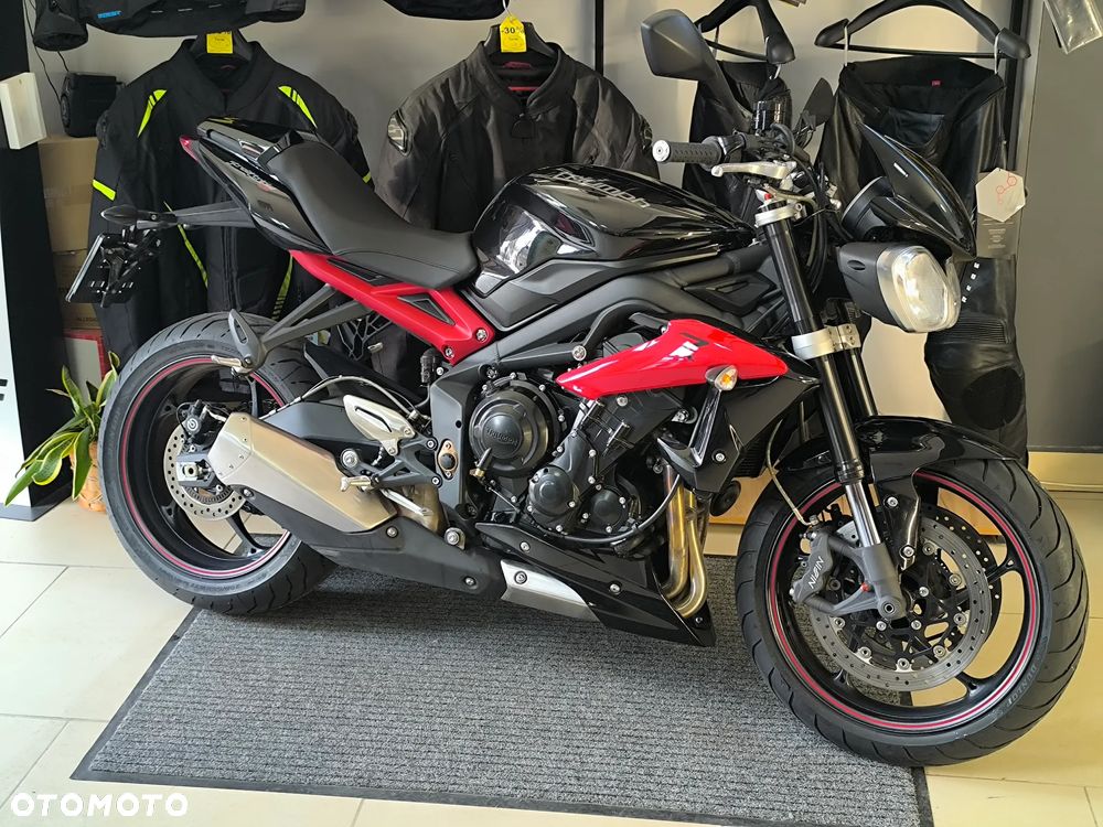 Triumph Street Triple - 1