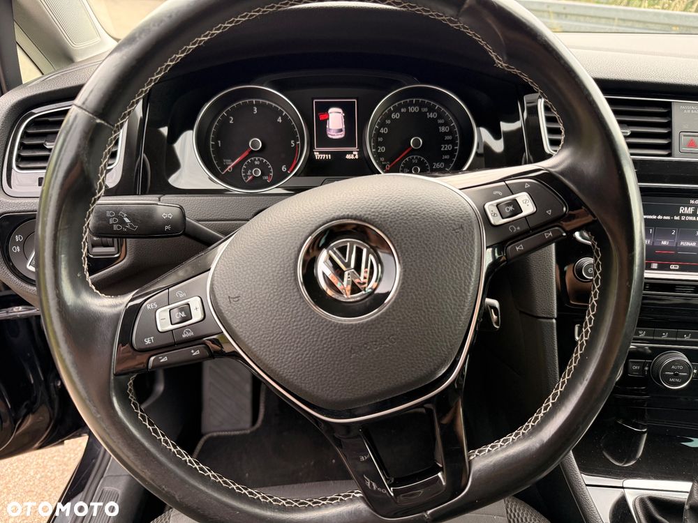 Volkswagen Golf 1.6 TDI BlueMotion Technology Cup - 10