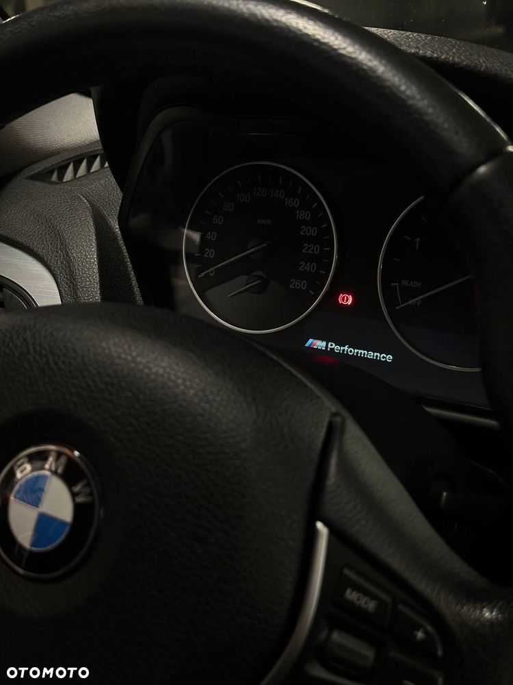 BMW Seria 1 118d Edition Metropolitan - 17