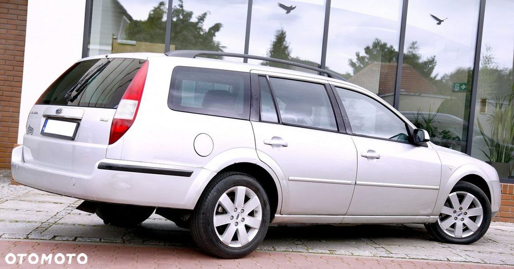 Ford Mondeo 2.0 TDCi Ghia - 5
