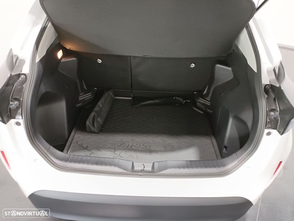 Toyota Yaris Cross 1.5 HDF Comfort Plus - 10