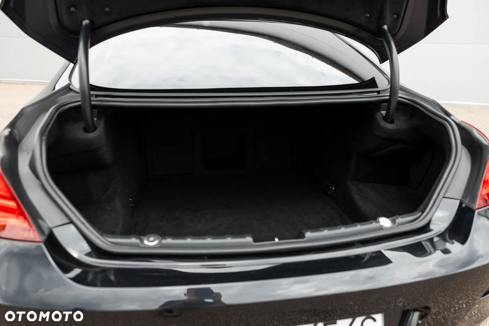 BMW Seria 6 650i xDrive - 40