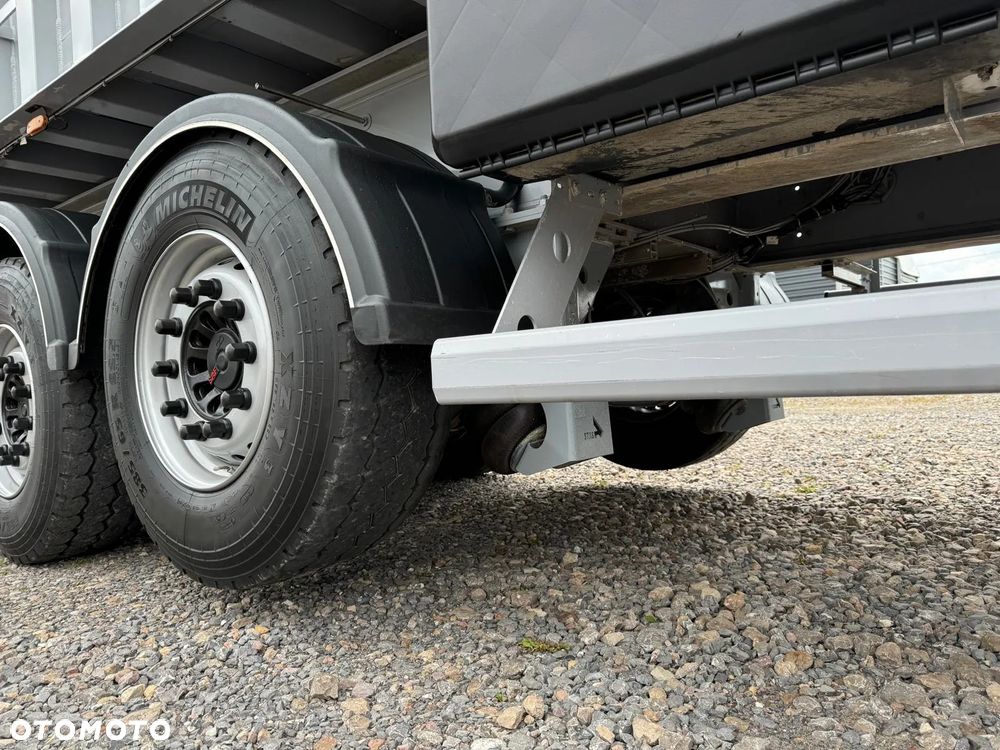 Stas Wywrotka Alu 43 m3 Klapo Drzwi 6140kg Oś podn Opony 80% - 17