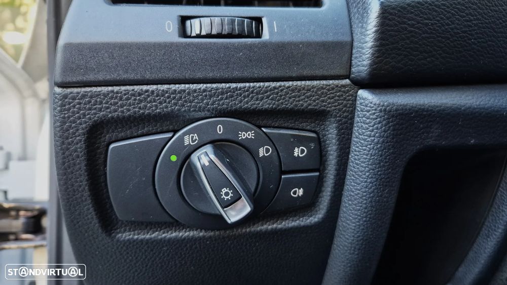 BMW 120 d Coupe Aut. Limited Edition Lifestyle c/ M Sport Pack - 21