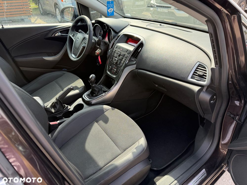 Opel Astra 1.4 Turbo - 24