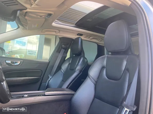 Volvo XC 60 2.0 T6 PHEV Inscription AWD - 17