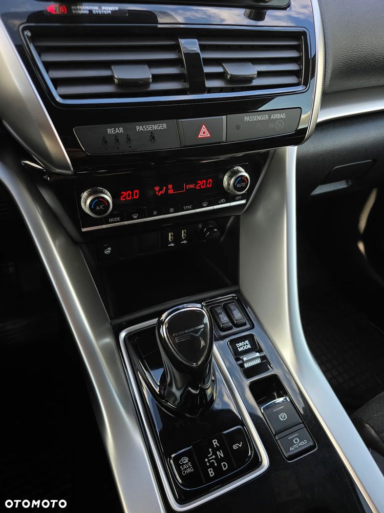 Mitsubishi Eclipse Cross 2.4 PHEV Intense Plus - 25