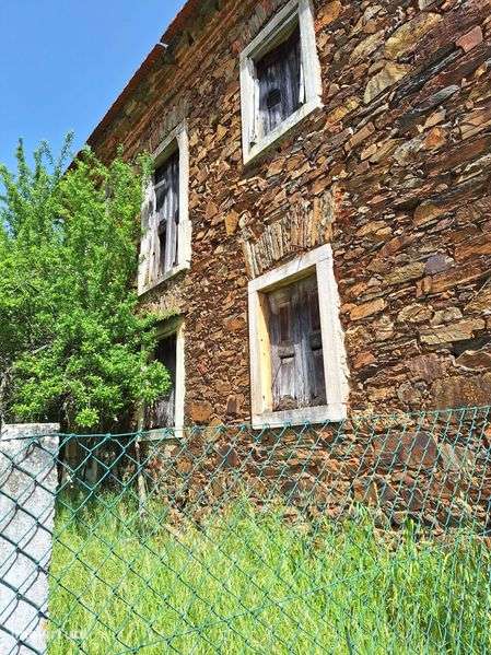 **Casa senhorial à venda — numa aldeia paradisíaca!** - Grande imagem: 2/7