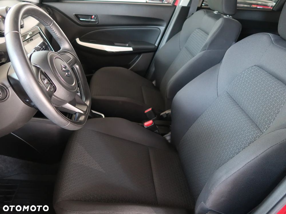 Suzuki Swift - 11