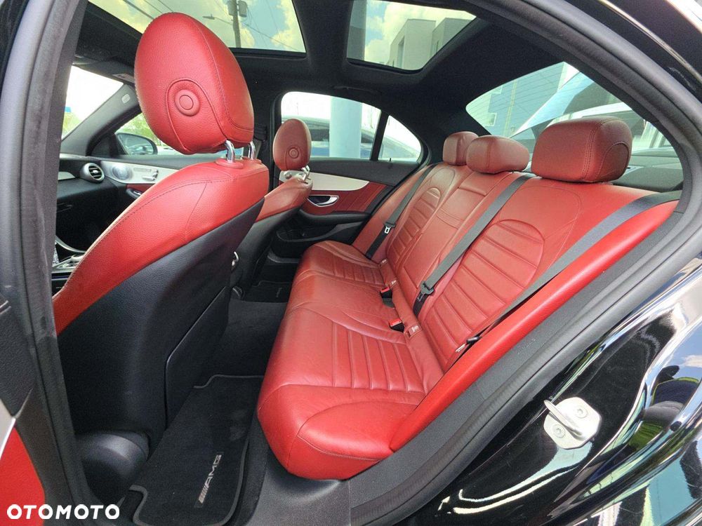 Mercedes-Benz Klasa C 300 9G-TRONIC AMG Line - 10