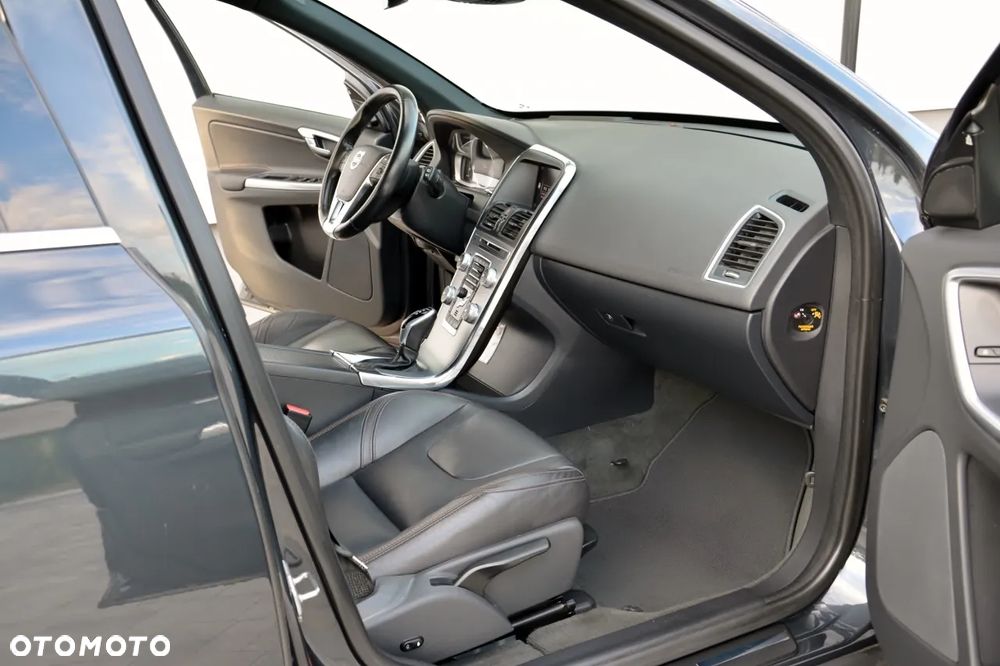 Volvo XC 60 D4 Geartronic Summum - 22