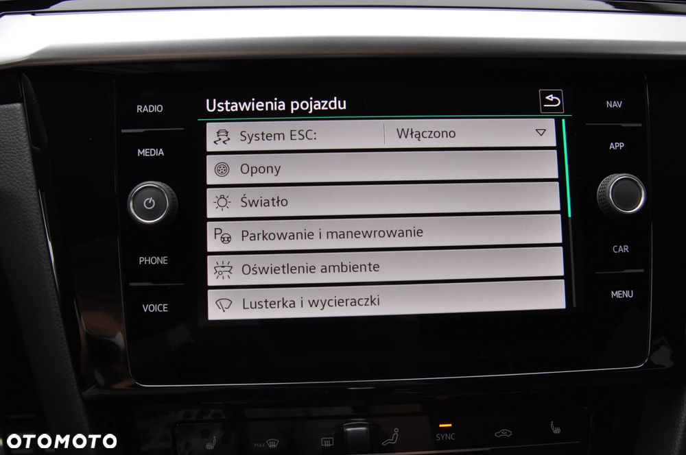 Volkswagen Arteon 2.0 TSI R-Line DSG - 19