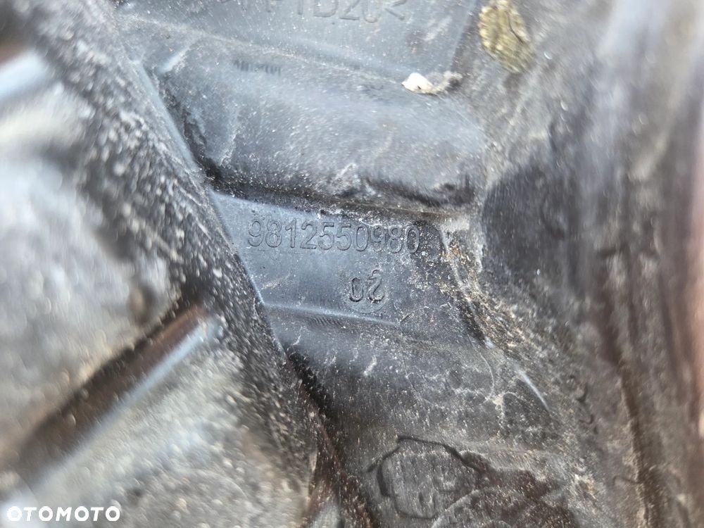 Mocowanie wspornik błotnika lewy przód Citroen C3 III   9812550980 - 3