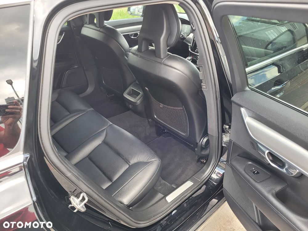 Volvo V90 D4 Geartronic Momentum - 16