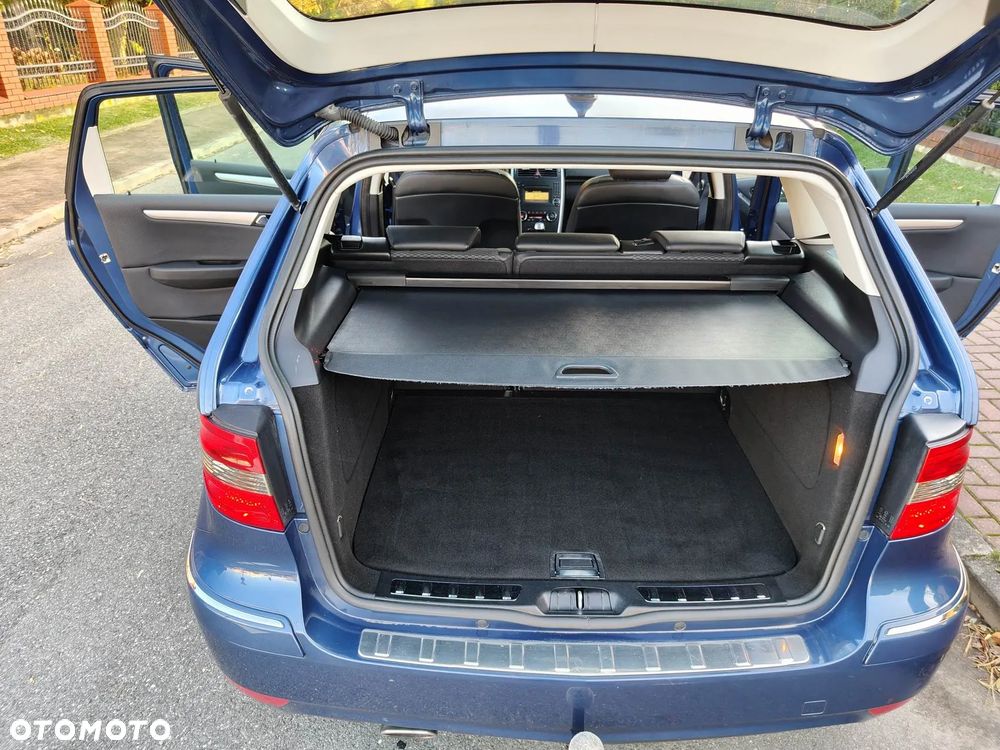 Mercedes-Benz Klasa B 180 CDI DPF SPORT EDITION - 34