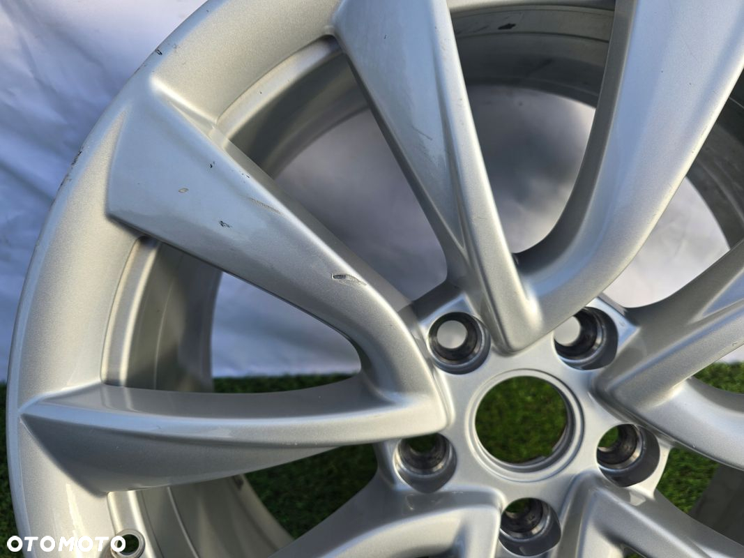 FELGA TESLA MODEL 3 19'' 8.5x19 ET40 1044224-00-B - 4