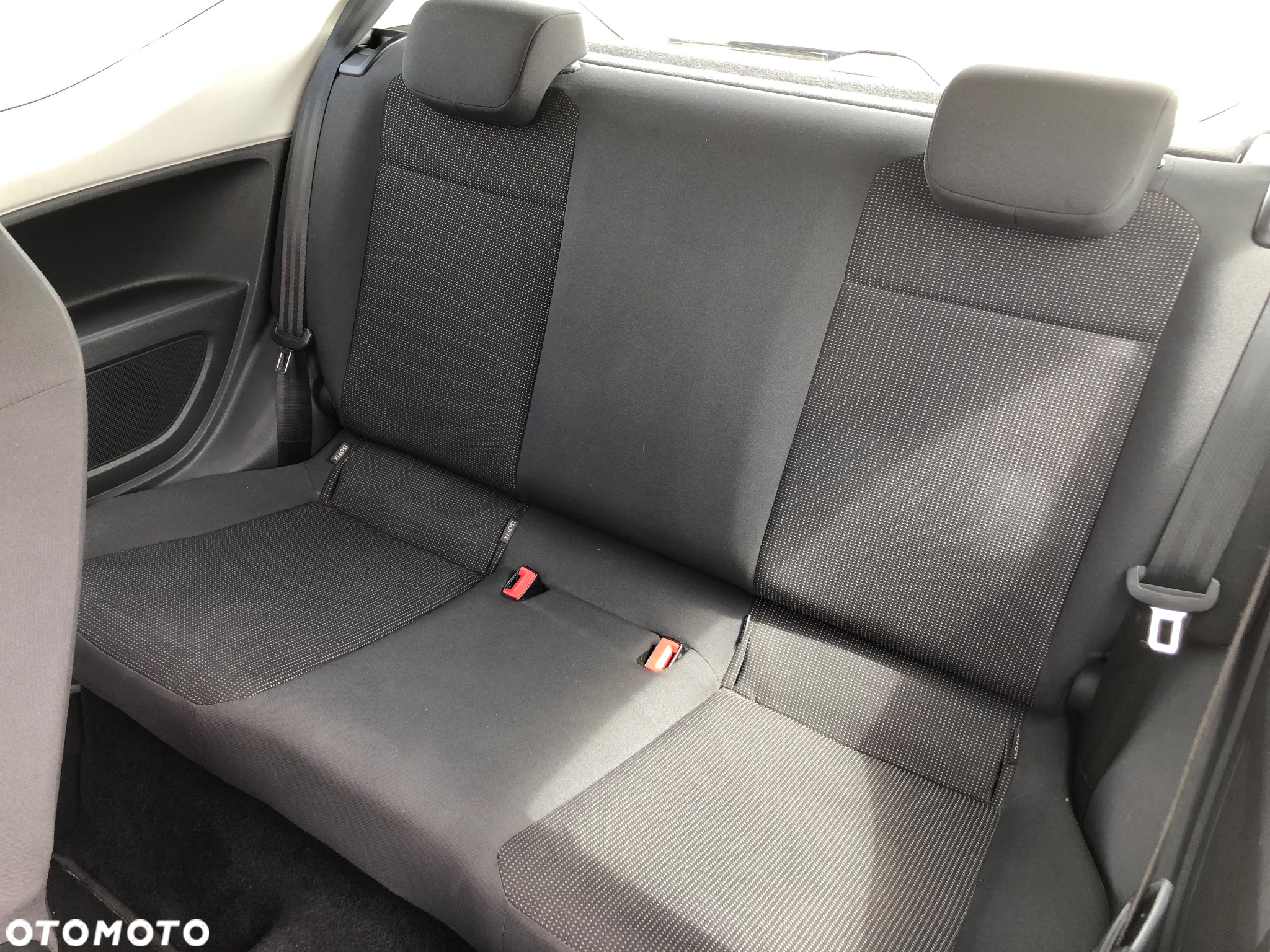 Volkswagen up! take - 12