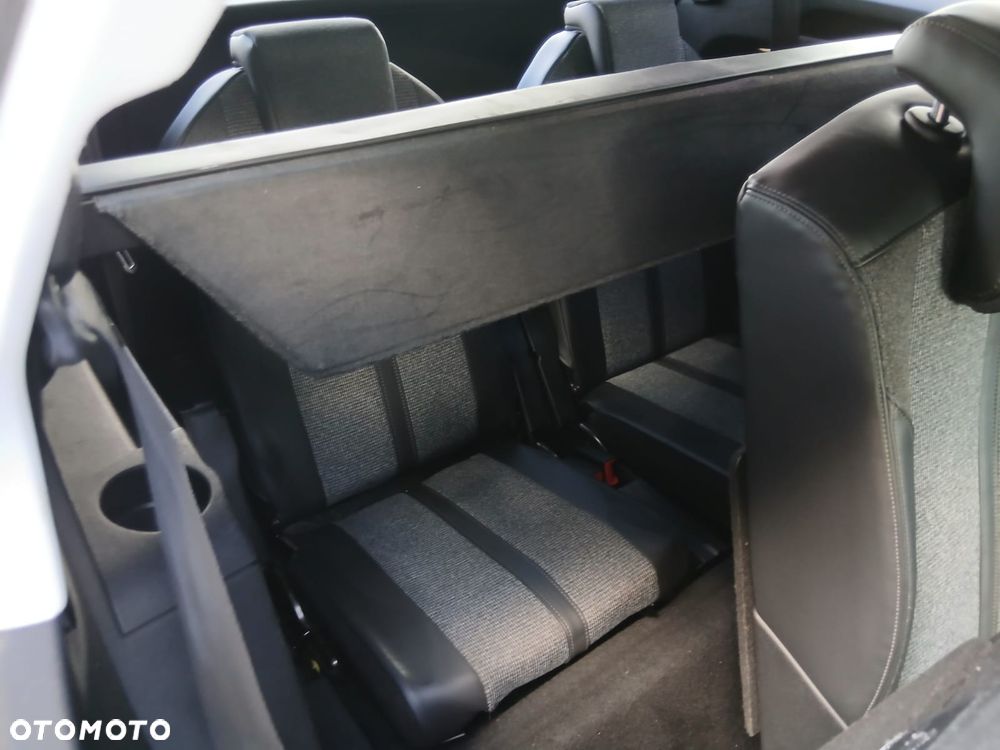 Peugeot 5008 1.2 PureTech Active S&S - 28