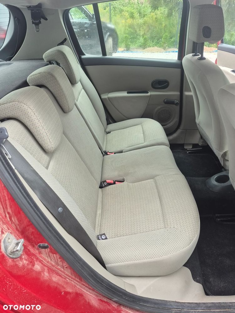 Renault Clio 1.4 16V Dynamique - 7