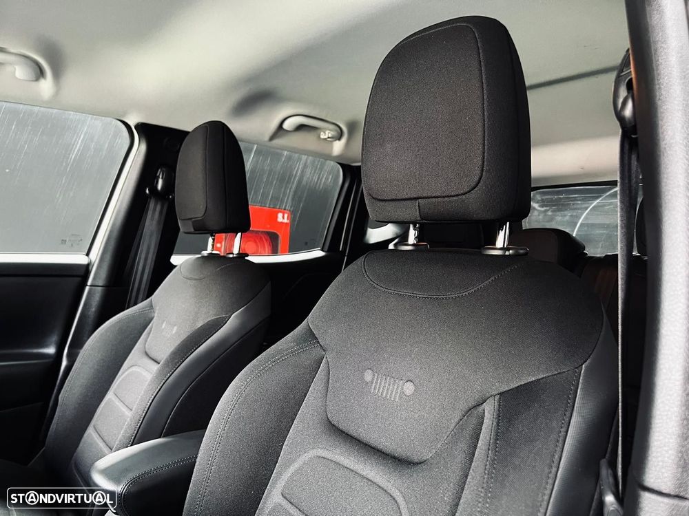 Jeep Renegade 1.6 MJD Limited - 31