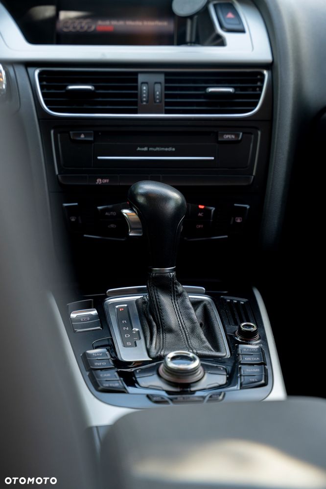 Audi A4 Avant 2.0 TDI Multitronic - 14